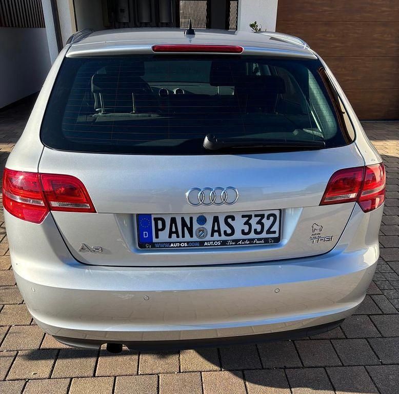 Gebraucht Audi A3 105 PS (77 kW) 2012 Silber Kleinwagen