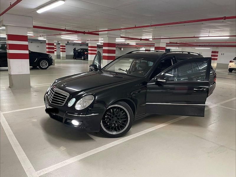 Schwarz Gebraucht 2007 Mercedes E280 Kombi | 7.700 € (Teuer) - Bild 1/4
