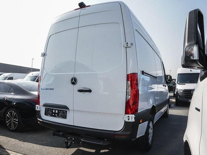 Gebraucht Mercedes 320 150 kW (204 PS) 2024 Weiß Van / Kleinbus