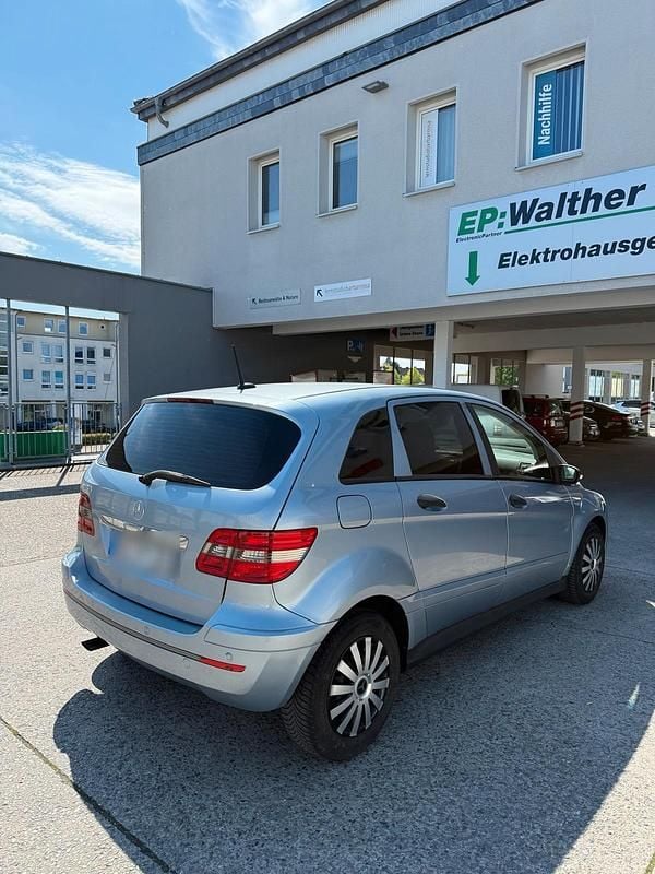 Gebraucht Mercedes B150 95 PS (69 kW) 2008 Blau Van / Kleinbus