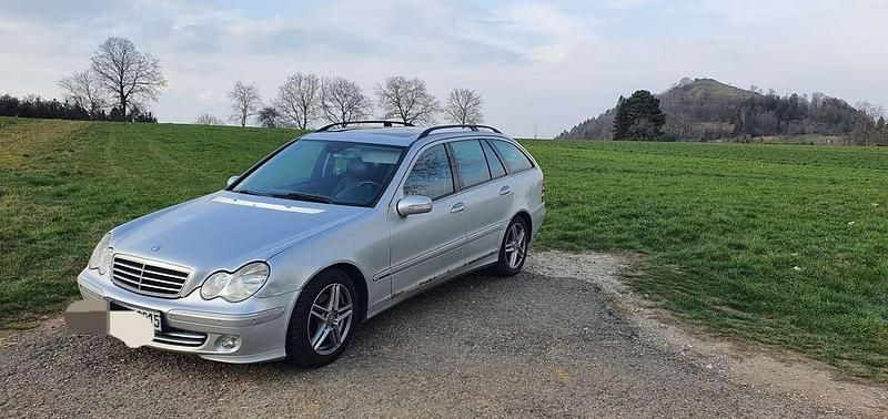 Second-hand Mercedes C220 Avantgarde 150 CP (110 kW) 2005 Break