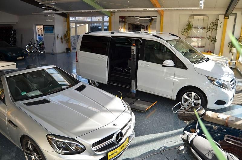 Gebraucht Mercedes V220 163 PS (119 kW) 2014 Weiß Van / Kleinbus