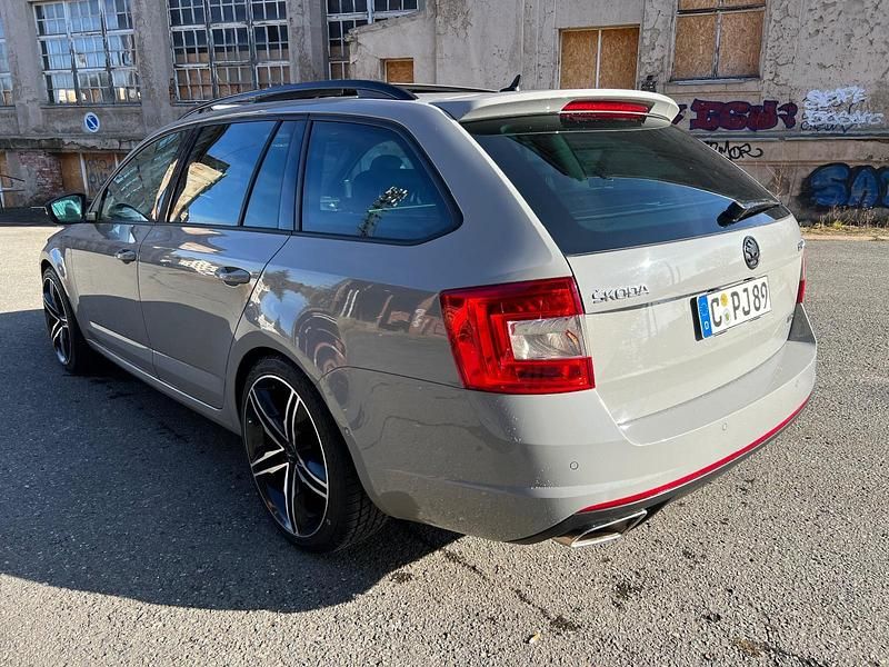 Gebraucht Skoda Octavia RS 220 PS (161 kW) 2014 Grau Kleinwagen
