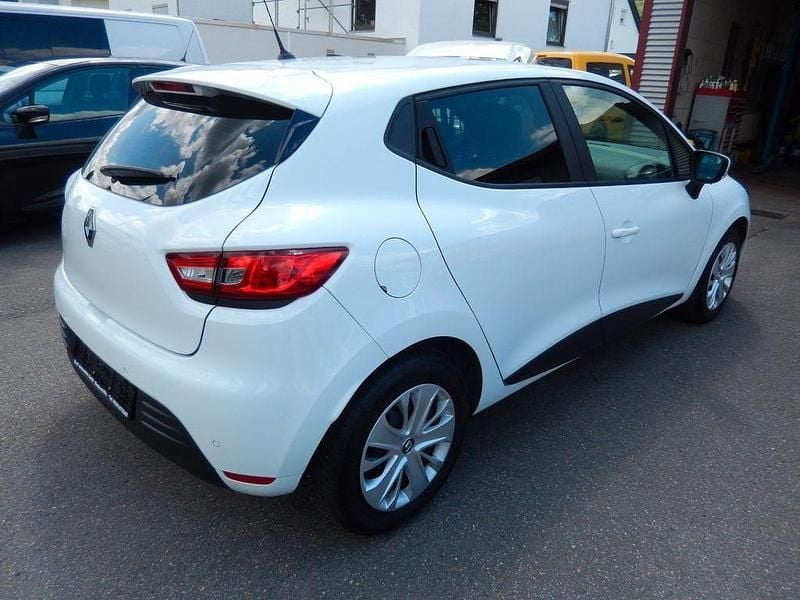 Gebraucht Renault Clio IV 75 PS (55 kW) 2019 Weiß Pickup