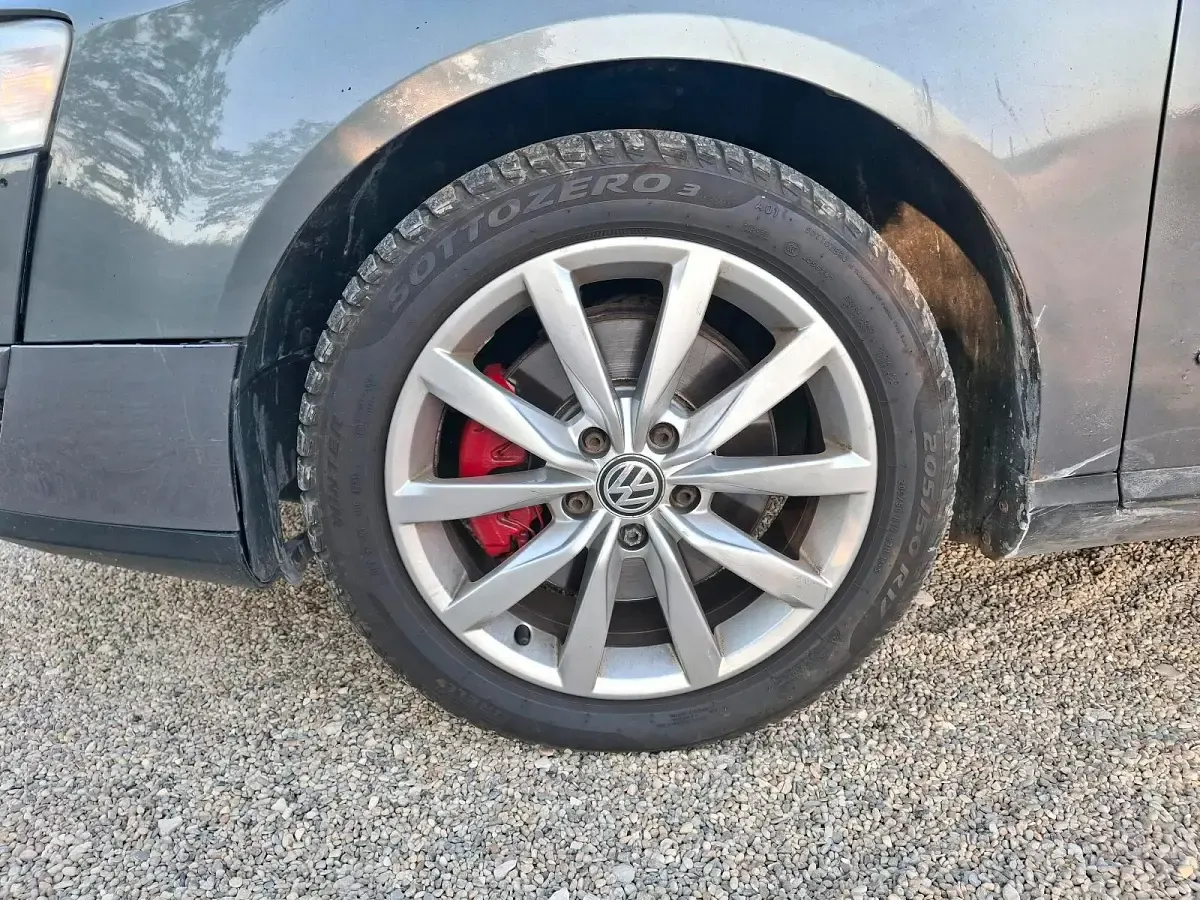 Gebraucht VW Passat 140 PS (102 kW) 2006 Grau Kombi