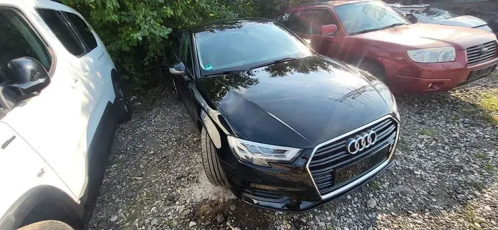 Gebraucht Audi A3 Sport 150 PS (110 kW) 2018 Schwarz Limousine