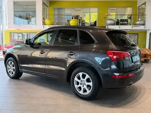 Second-hand Audi Q5 Sport 239 CP (175 kW) 2011 Gri SUV