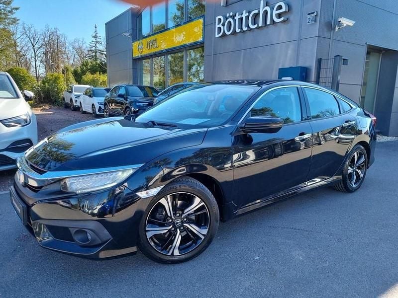 Gebraucht Honda Civic Executive 182 PS (133 kW) 2018 Crystal black p. Limousine