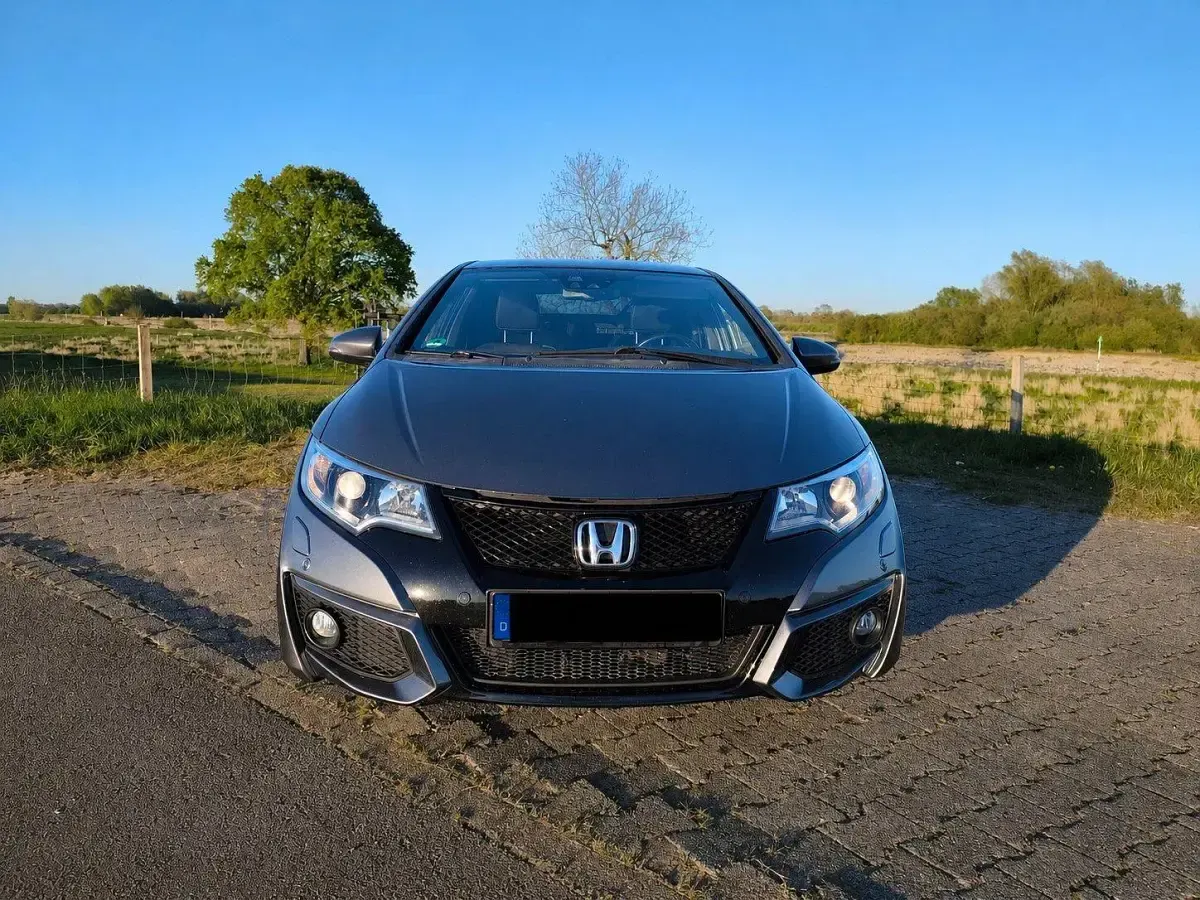 Gebraucht Honda Civic S 141 PS (103 kW) 2015 Grau Limousine