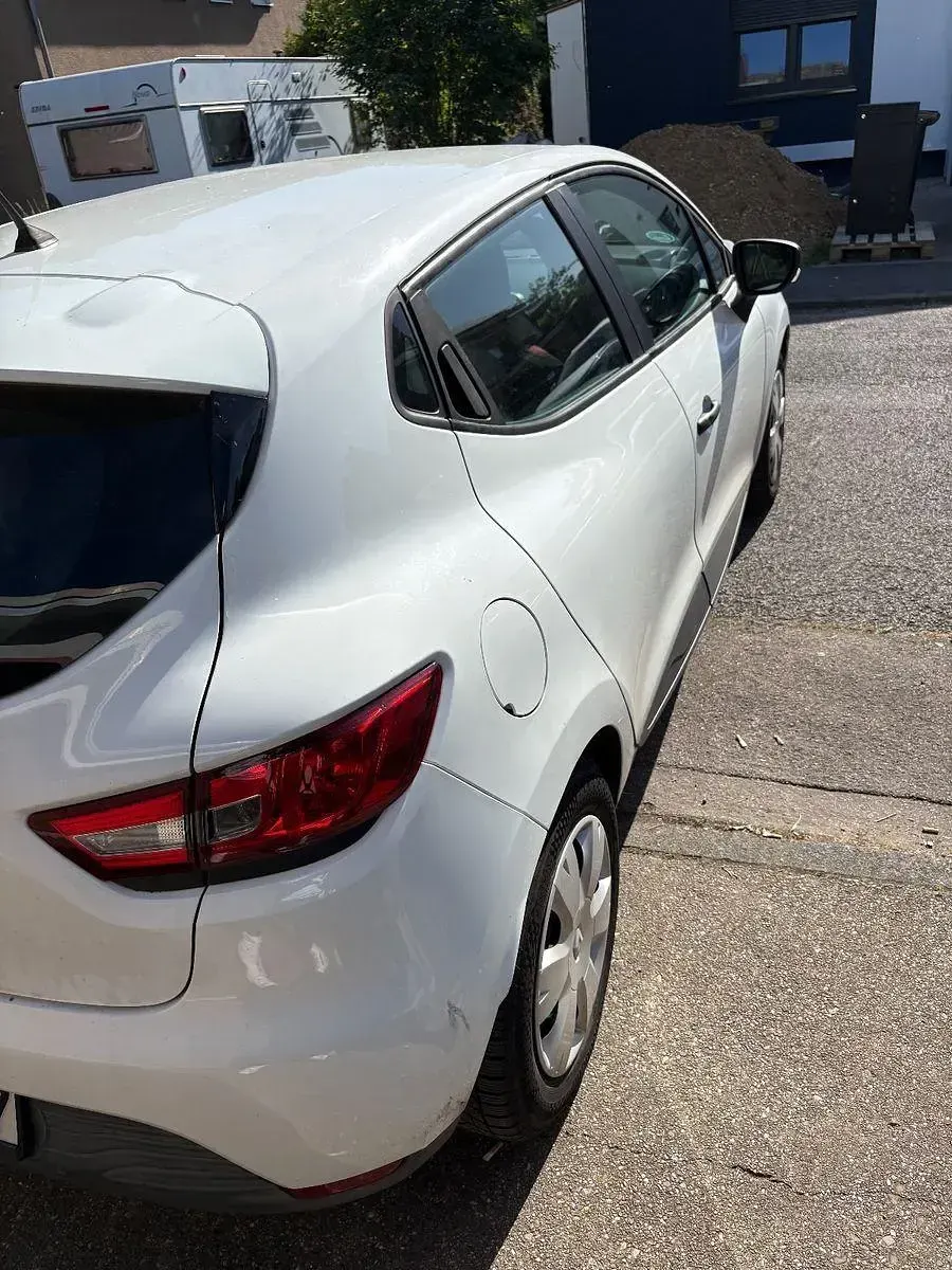 Gebraucht Renault Clio IV 65 PS (47 kW) 2014 Weiß Kleinwagen