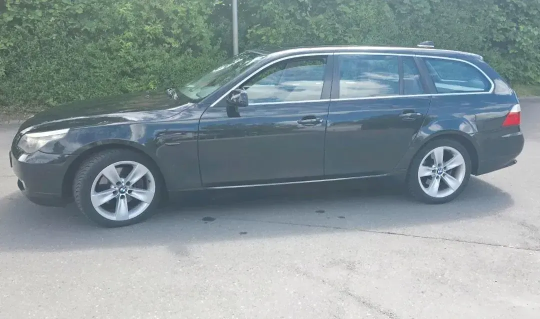 Gebraucht BMW 525 218 PS (160 kW) 2007 Kombi