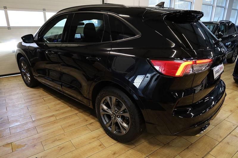Gebraucht Ford Kuga ST-Line 190 PS (139 kW) 2021 Schwarz SUV