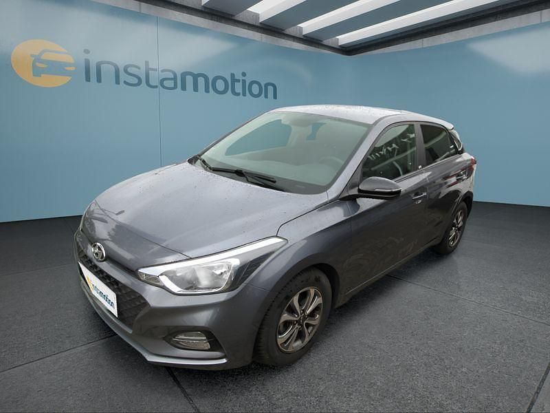 Grau Gebraucht 2019 Hyundai i20 Kleinwagen | 14.399 € (Teuer) - Bild 1/4