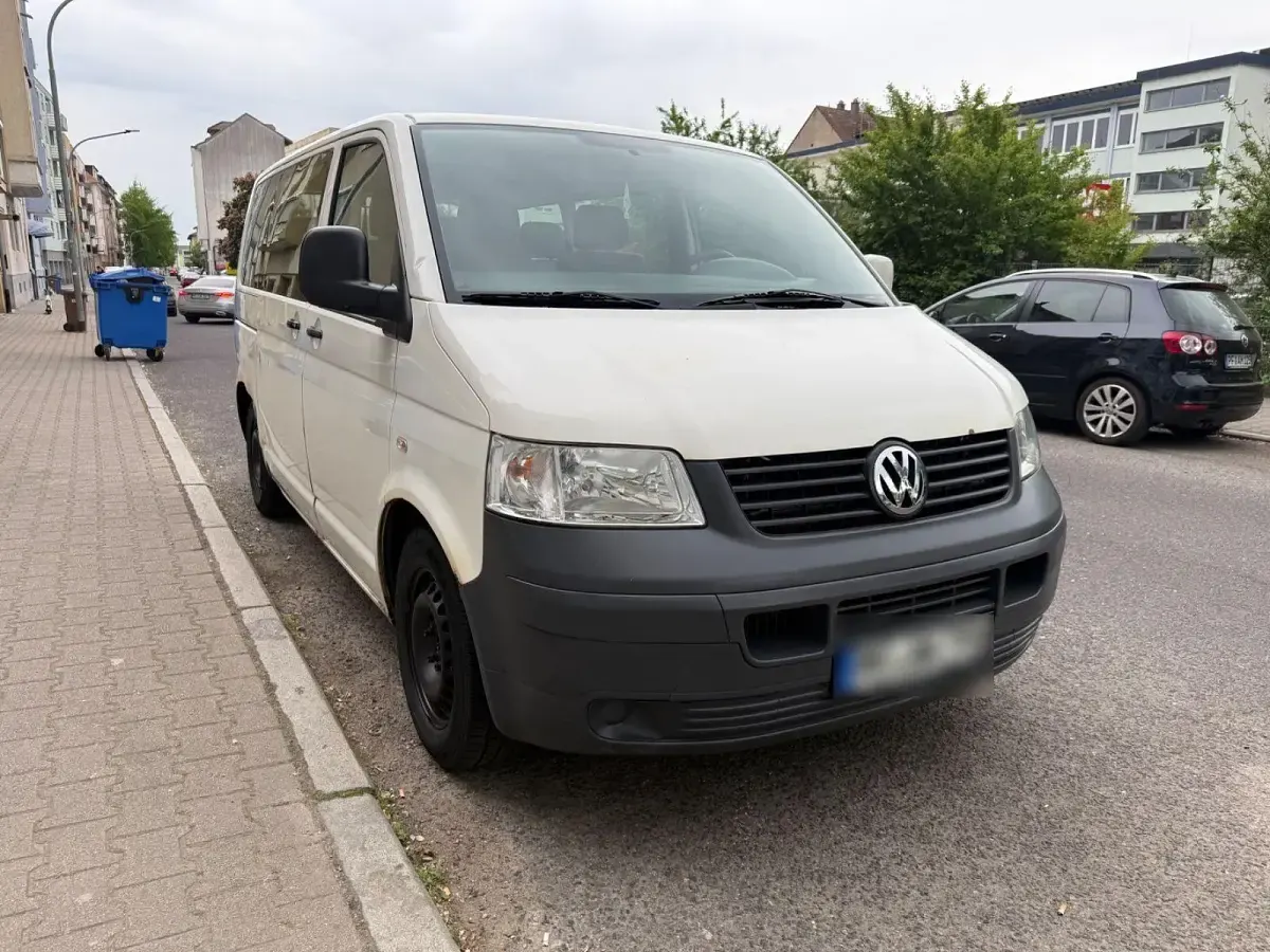 Second-hand VW Transporter 140 CP (102 kW) 2008 Alb Van
