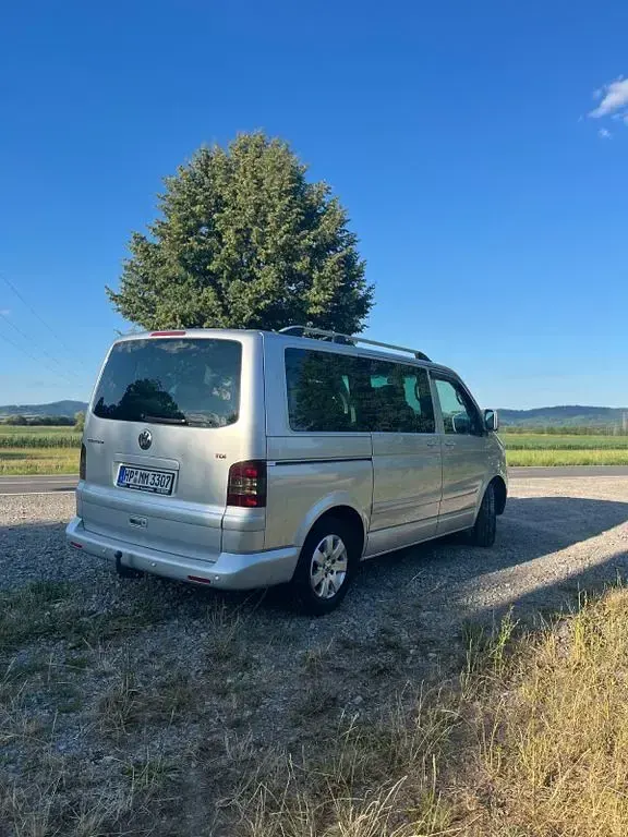 Używany VW T5 174 KM (127 kW) 2003 Srebrny Van