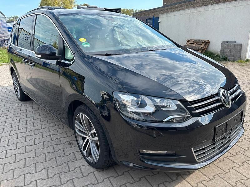 Schwarz Gebraucht 2011 VW Sharan Comfortline Van / Kleinbus | 10.900 € (Fairer Preis) - Bild 1/4