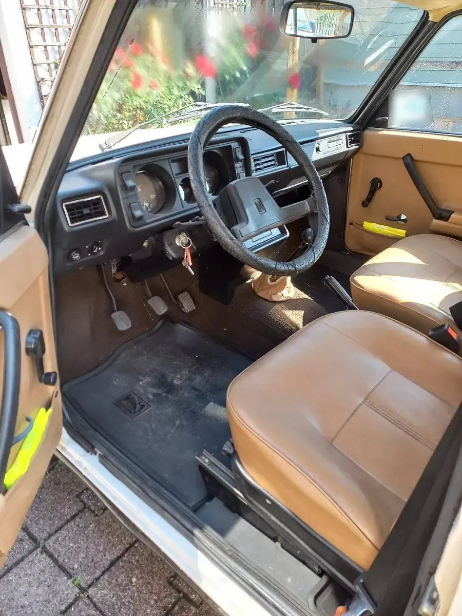 Gebraucht Lada 2104 65 PS (47 kW) 1988 Weiß Kombi