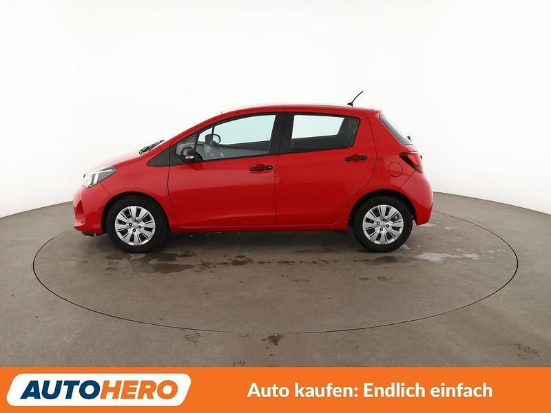 Gebraucht Toyota Yaris Cool 69 PS (50 kW) 2015 Rot Kleinwagen
