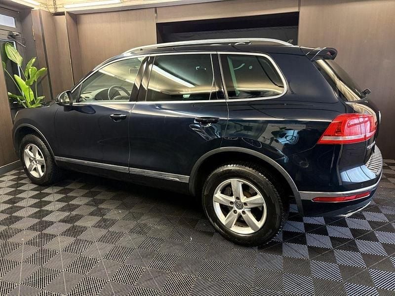 Gebraucht VW Touareg 262 PS (192 kW) 2015 Blau SUV