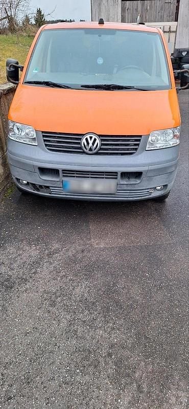 Gebraucht VW T5 130 PS (95 kW) 2008 Orange Van