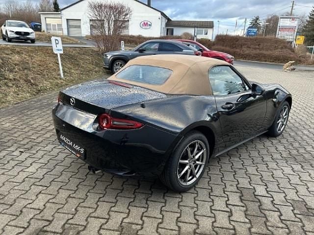 Neu Mazda MX5 132 PS (97 kW) 2026 Schwarz Cabrio