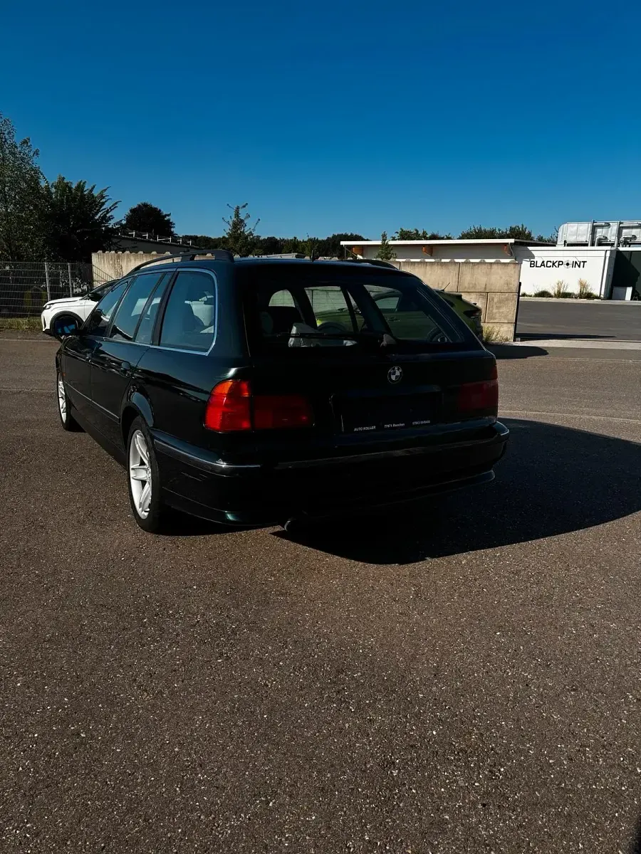 Gebraucht BMW 528 193 PS (141 kW) 1998 Grün Kombi