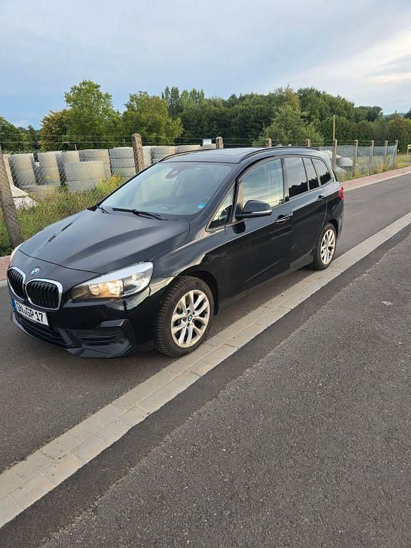Schwarz Gebraucht 2020 BMW 218 Gran Tourer M Sport Van / Kleinbus | 14.400 € (Guter Preis) - Bild 1/4
