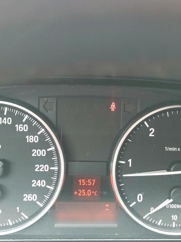 Schwarz Gebraucht 2008 BMW 325 Kombi | 2.900 € (Superpreis) - Bild 1/4