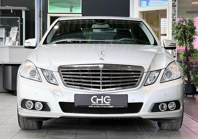 Gebraucht Mercedes E220 170 PS (125 kW) 2009 Silber Limousine