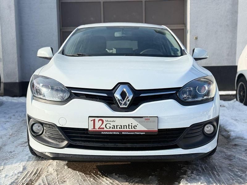 Gebraucht Renault Mégane GrandTour Authentique 116 PS (85 kW) 2015 Weiß Kombi