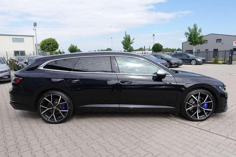 Gebraucht VW Arteon R 320 PS (235 kW) 2023 Deep black perleffekt Kombi