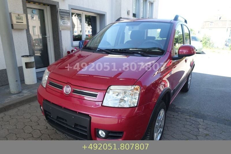 Violett Gebraucht 2011 Fiat Panda 4x4 Climbing Kleinwagen | 2.991 € (Guter Preis) - Bild 1/4