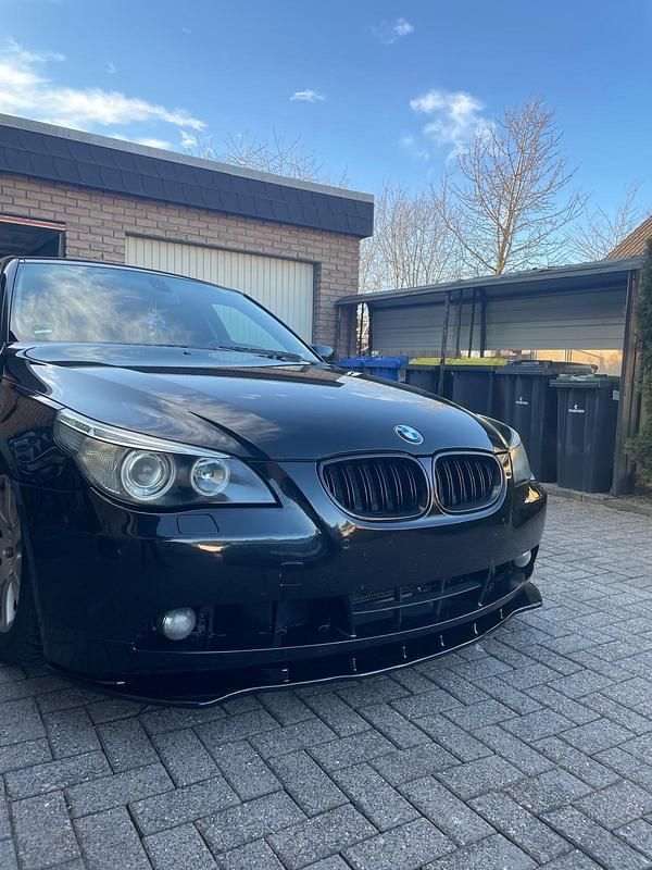 Gebraucht BMW 525 197 PS (144 kW) 2004 Schwarz Limousine