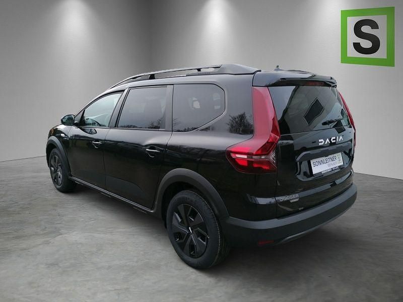 Neu Dacia Jogger Expression 141 PS (103 kW) 2025 Schwarz Van / Kleinbus