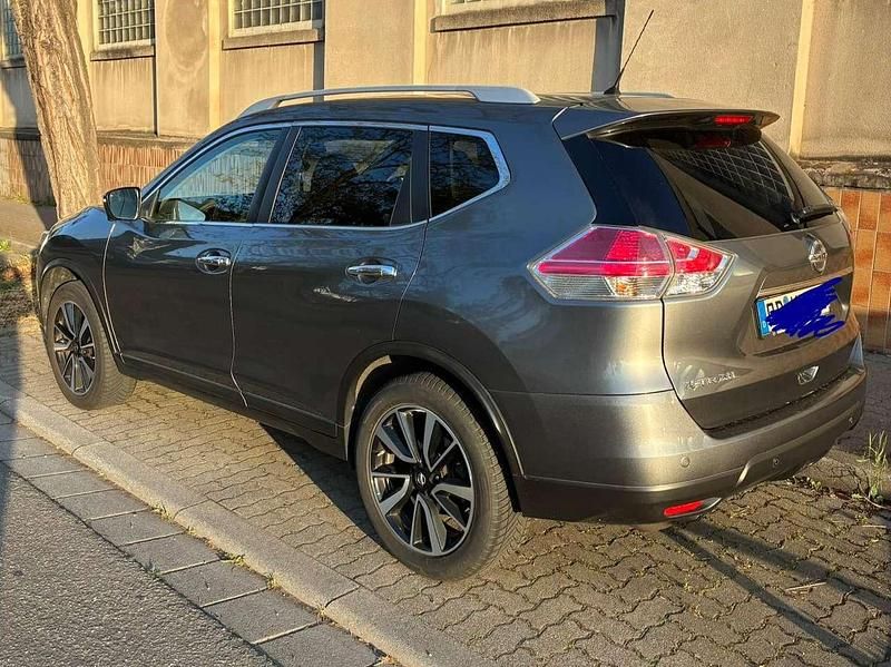 Gebraucht Nissan X-Trail 136 PS (100 kW) 2015 Grau SUV