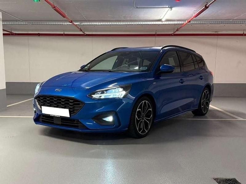 Blau Gebraucht 2018 Ford Focus ST-Line Kombi | 10.000 € (Fairer Preis) - Bild 1/4