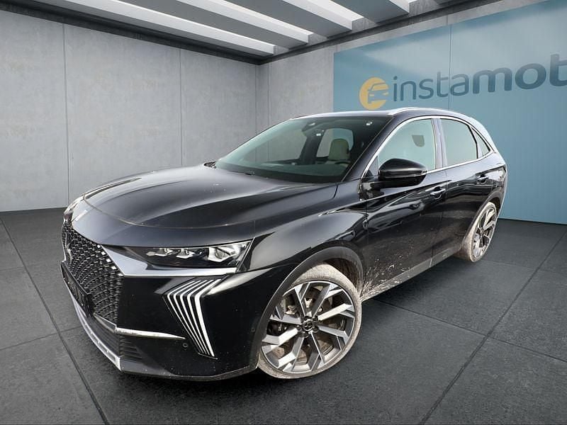 Schwarz Gebraucht 2023 DS Automobiles DS7 Crossback SUV | 43.299 € (Fairer Preis) - Bild 1/4