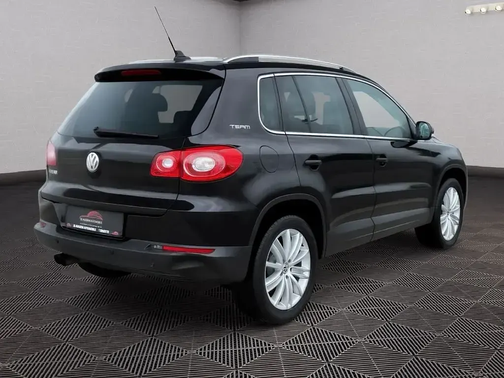 Gebraucht VW Tiguan Team 150 PS (110 kW) 2011 Schwarz SUV