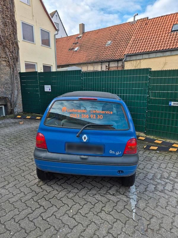 Second-hand Renault Twingo 58 CP (42 kW) 2006 Albastru Hatchback