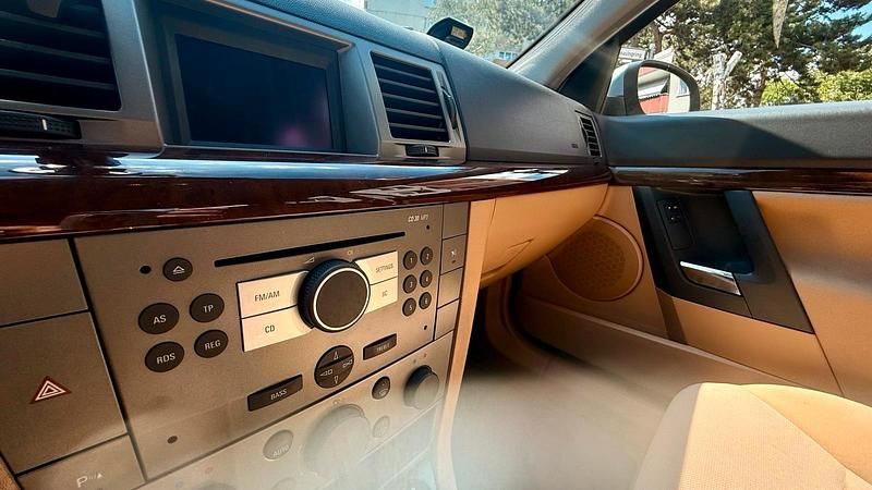 Gebraucht Opel Vectra 155 PS (114 kW) 2004 Grau Limousine