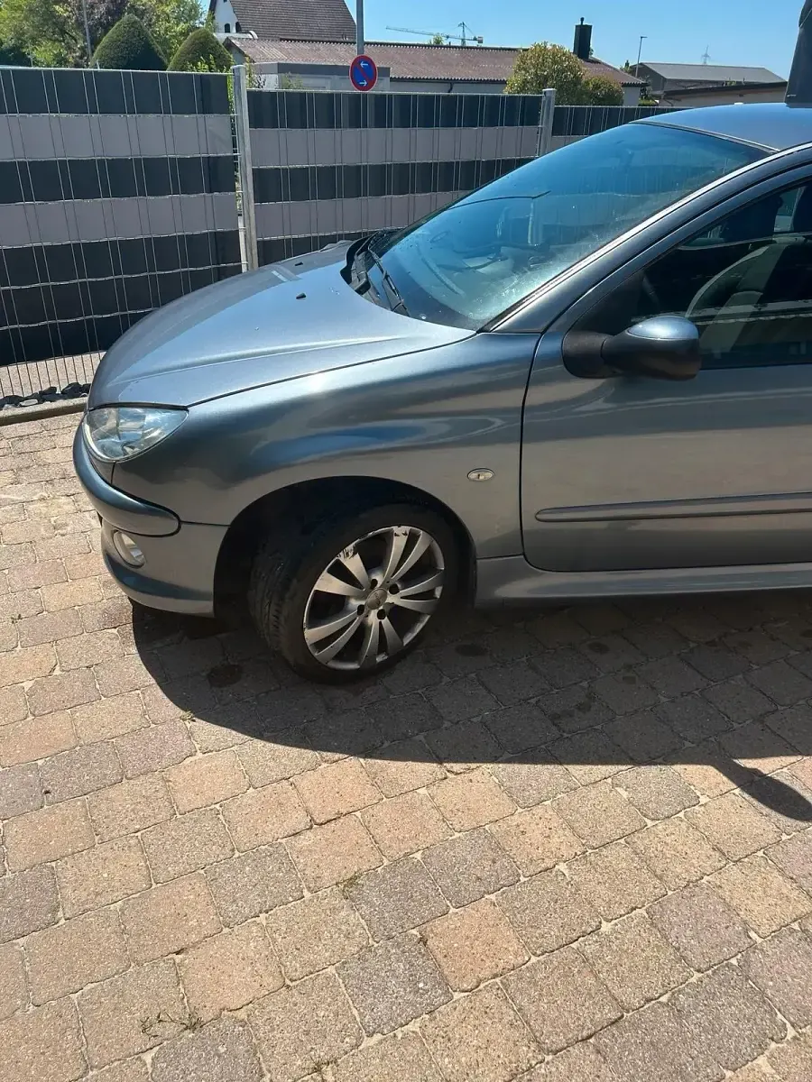 Gebraucht Peugeot 206 108 PS (79 kW) 2006 Silber Kleinwagen