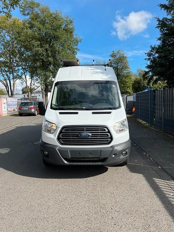 Weiß Gebraucht 2018 Ford Transit Van / Kleinbus | 9.000 € - Bild 1/4