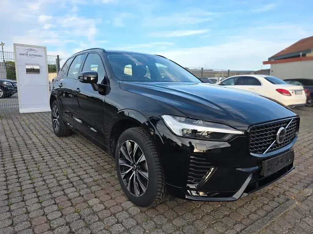 Gebraucht Volvo XC60 Plus 197 PS (144 kW) 2023 Schwarz SUV