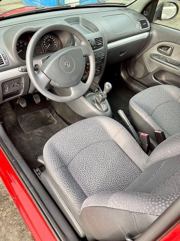 Gebraucht Renault Clio IV 75 PS (55 kW) 2012 Rot Limousine