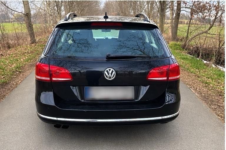 Gebraucht VW Passat Comfortline 140 PS (102 kW) 2013 Schwarz Kombi