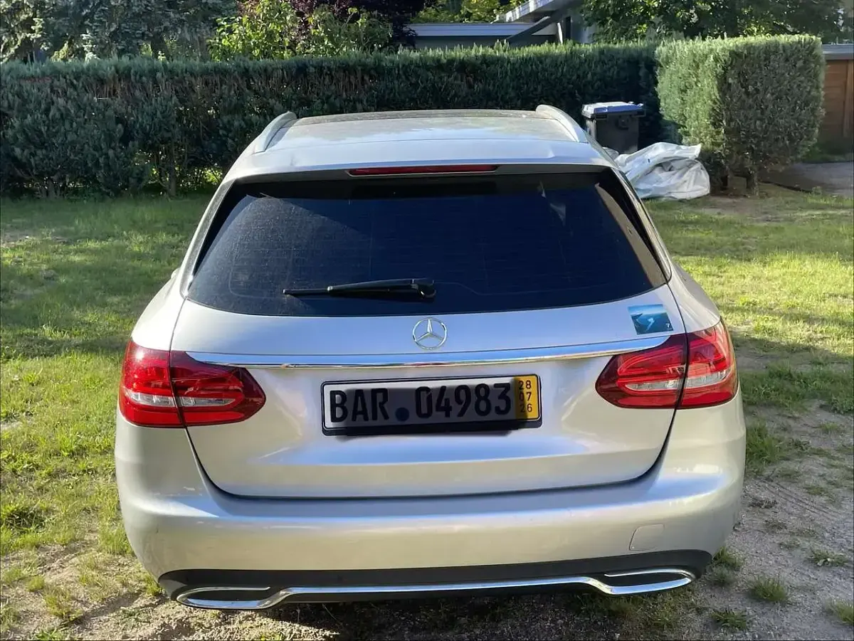 Gebraucht Mercedes C220 170 PS (125 kW) 2018 Grau Kombi