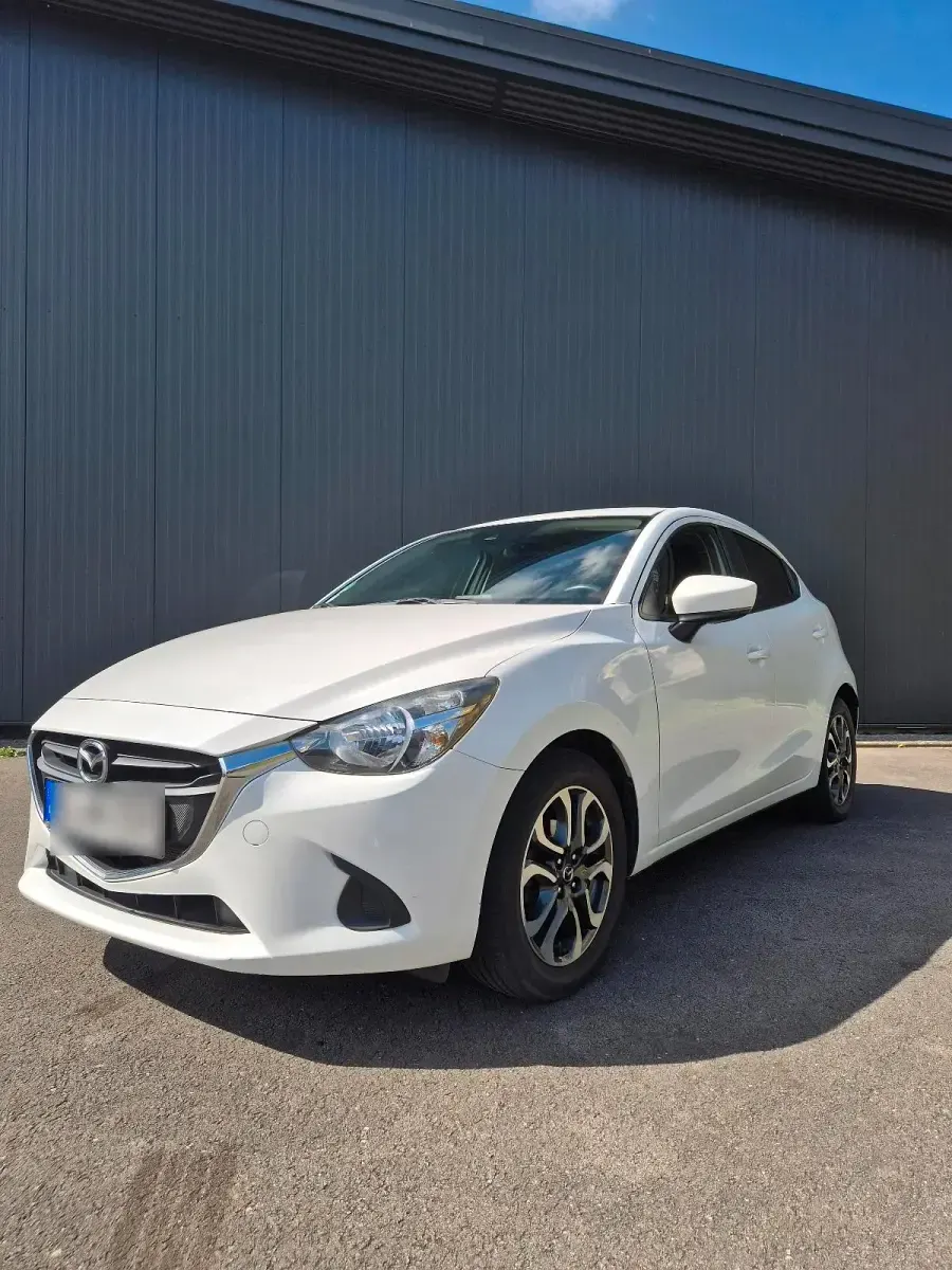 Usata Mazda 2 90 CV (66 kW) 2018 Bianco Berlina