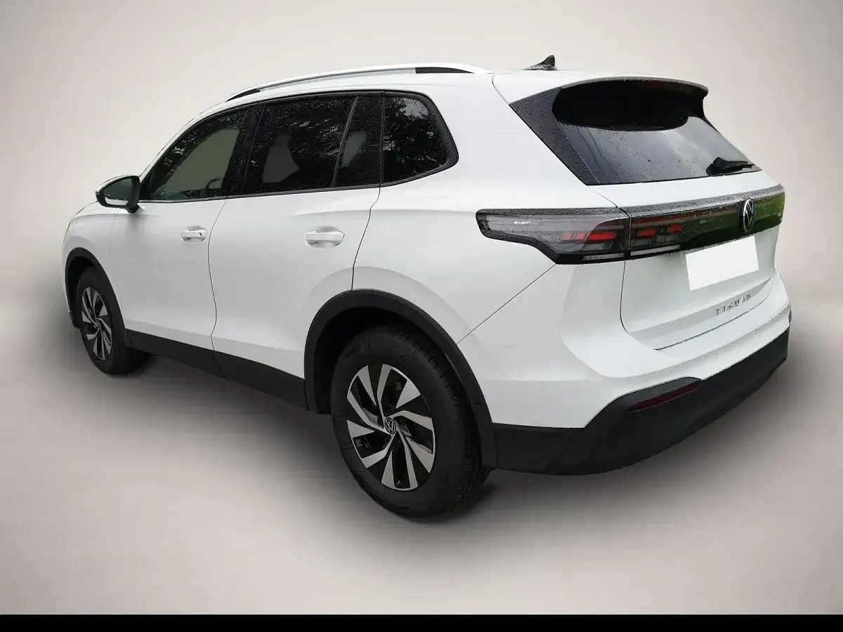 Neu VW Tiguan Life 131 PS (96 kW) 2025 Weiß SUV