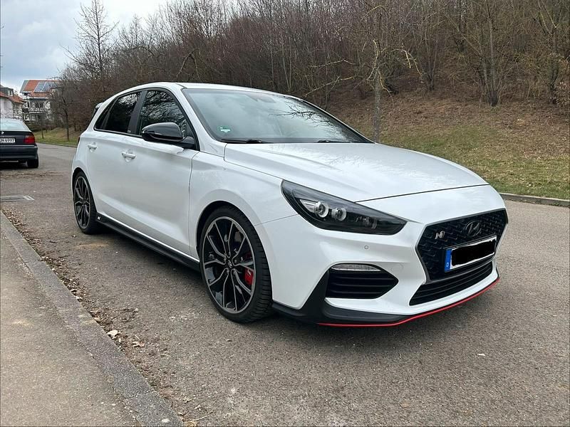 Weiß Gebraucht 2020 Hyundai i30 Kombi | 23.000 € (Guter Preis) - Bild 1/4