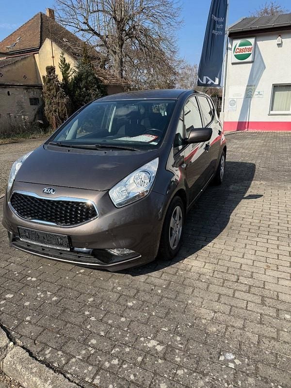 Gebraucht Kia Venga 125 PS (91 kW) 2018 Braun Kleinwagen